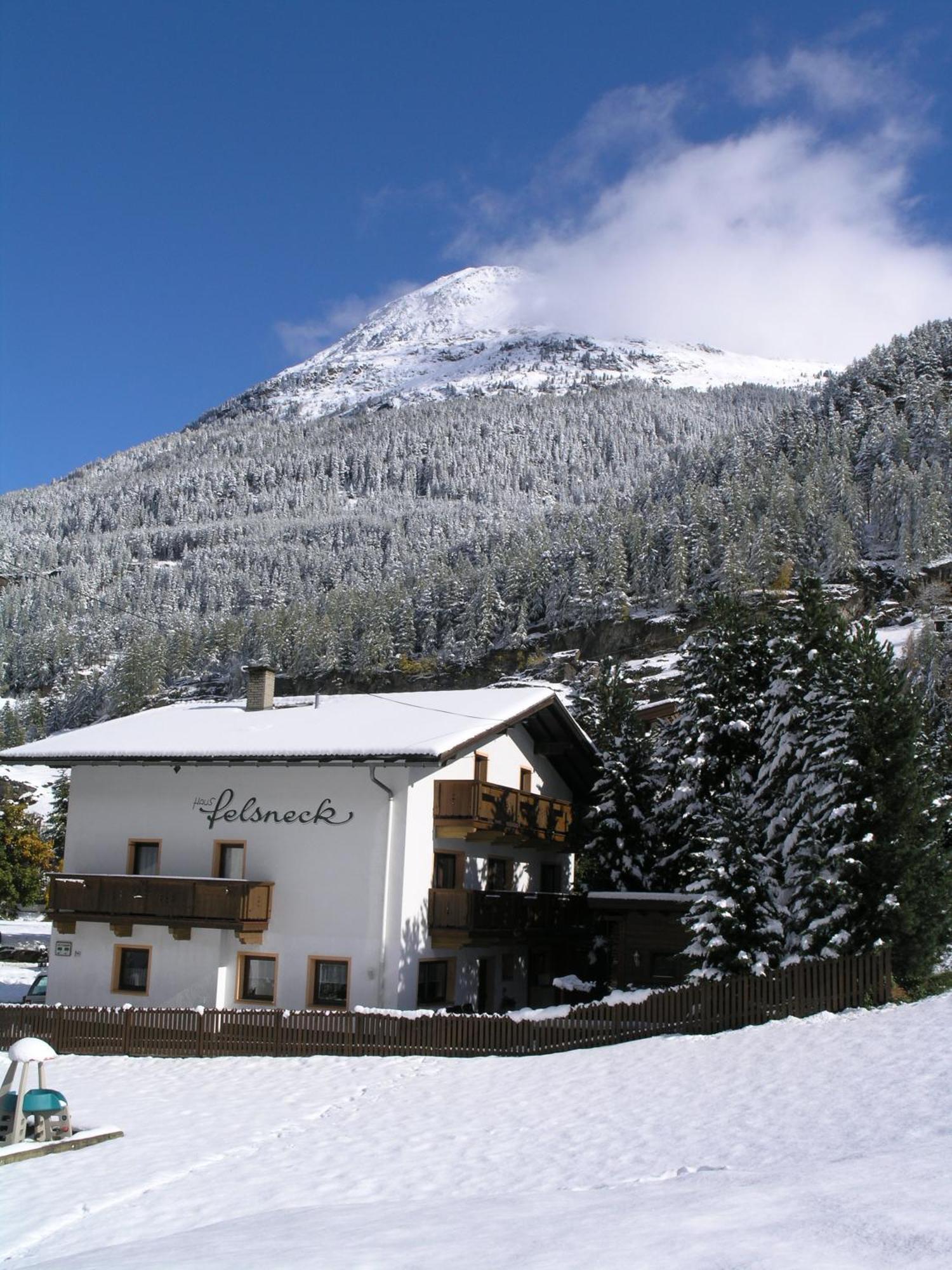 Haus Felsneck Acomodação com café da manhã Sölden Exterior foto