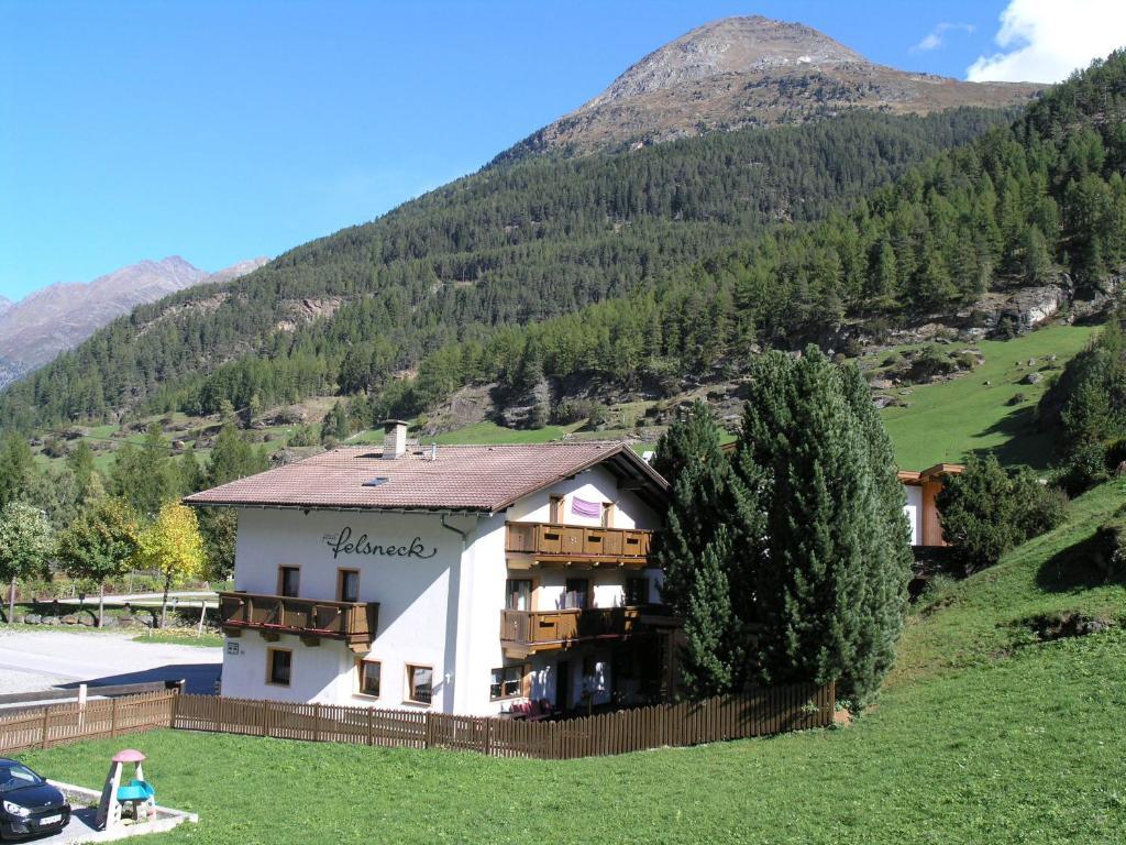 Haus Felsneck Acomodação com café da manhã Sölden Exterior foto