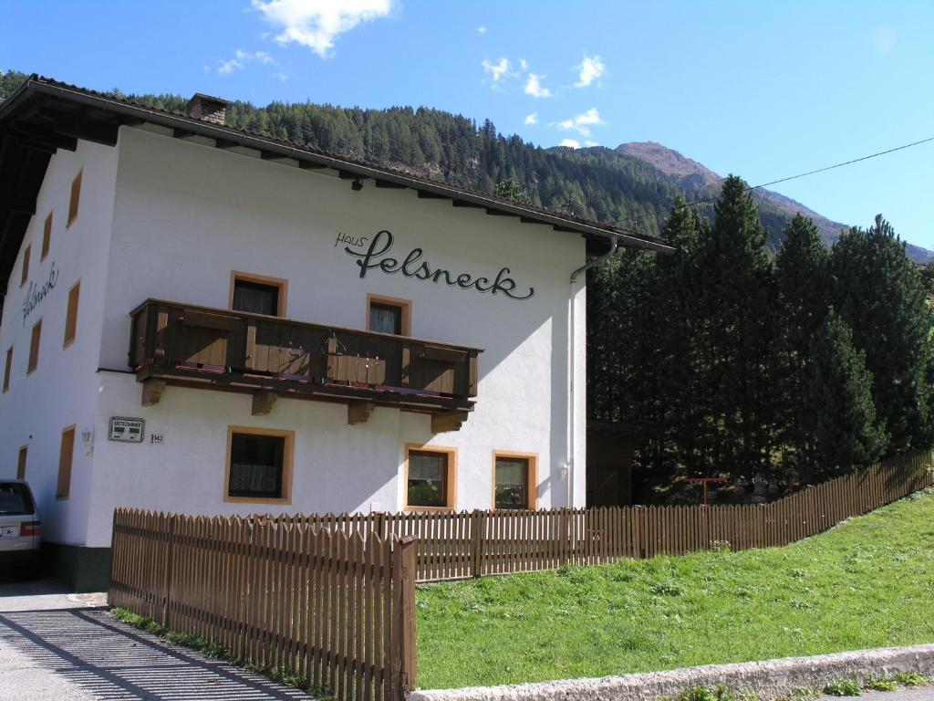 Haus Felsneck Acomodação com café da manhã Sölden Exterior foto